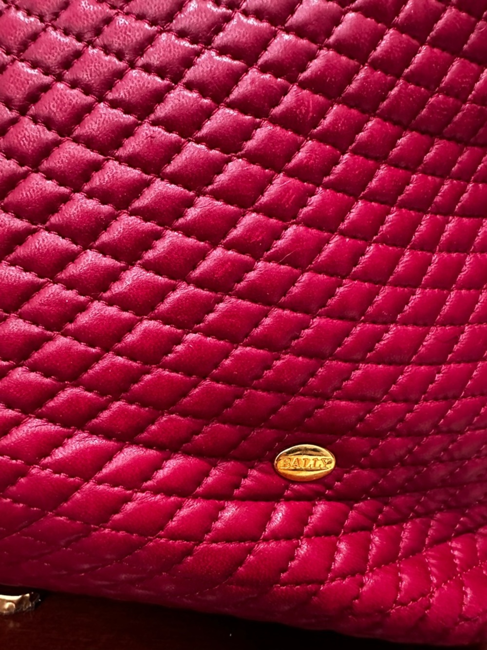 Vintage Bally Quilted Lambskin Tote Red Leather Gold Chain Italy 80s - Picture 6 of 15
